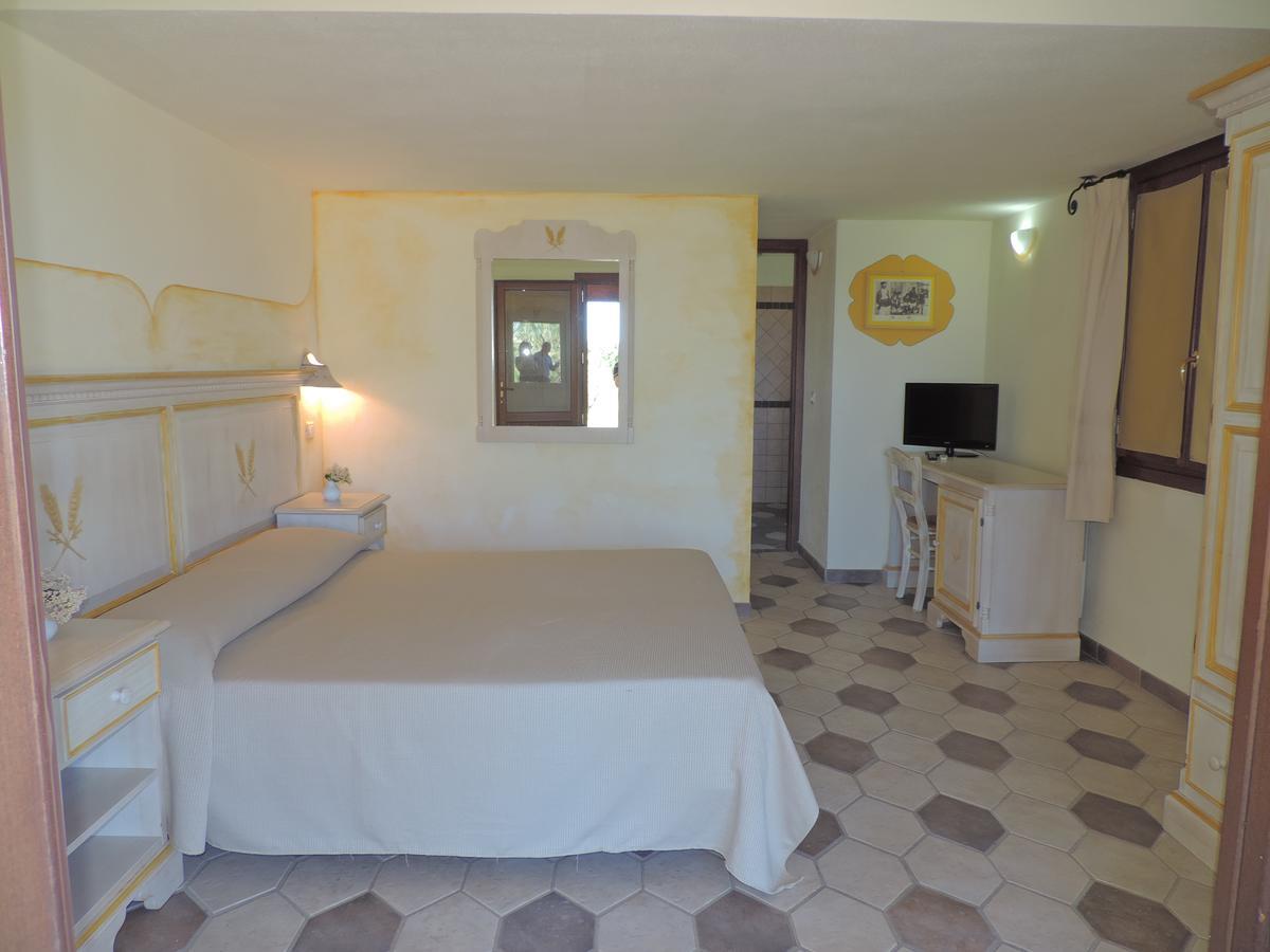 Hotel Minnia บูโดนี ภายนอก รูปภาพ